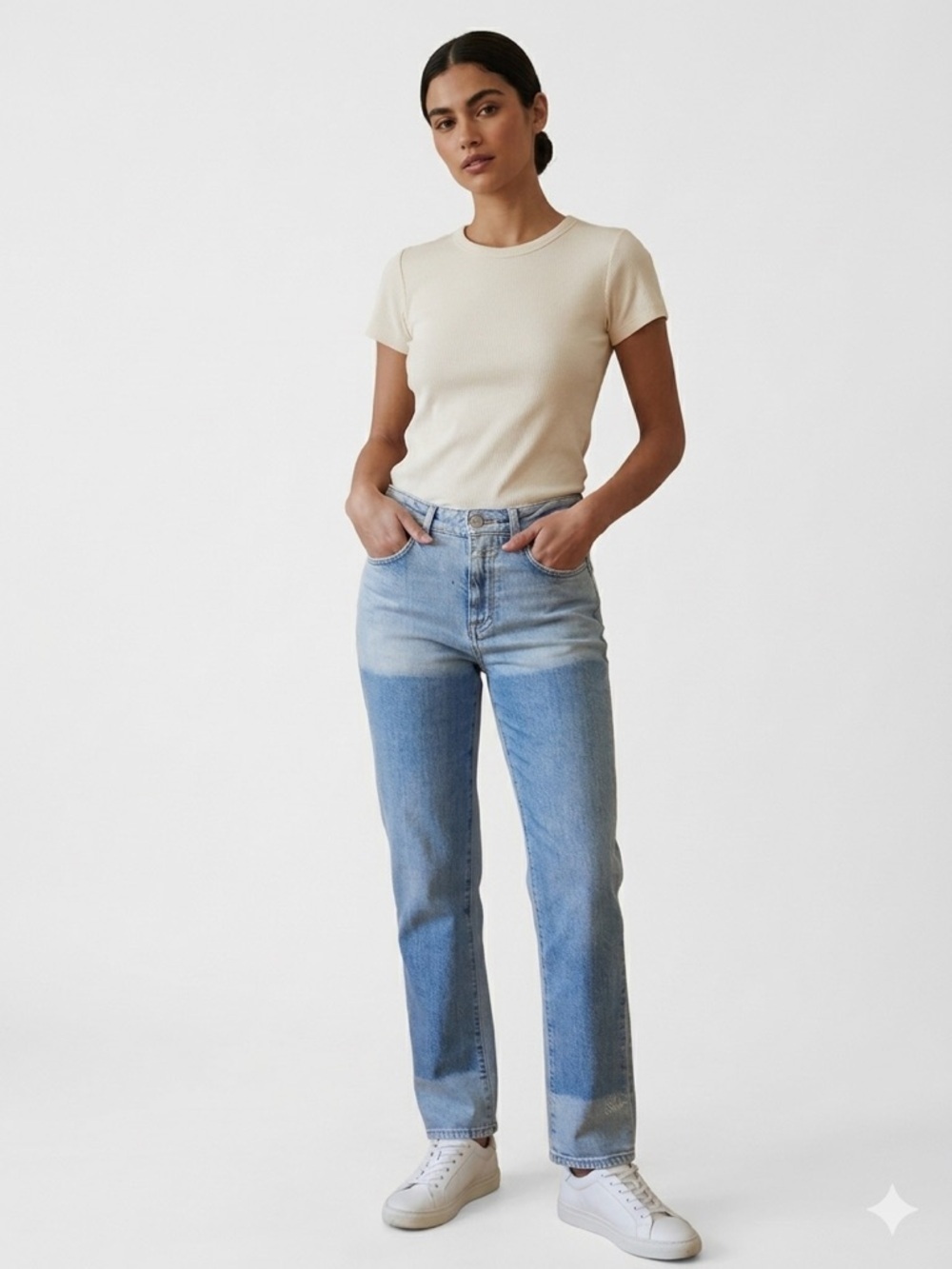 Closed Jay Relaxed Dip-Dye Jeans - White Heart Embroidery - Sz 25